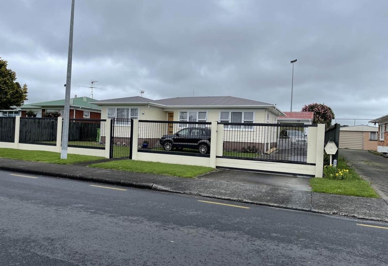 76 Rosehill Drive, Rosehill, Papakura - Carousel 1