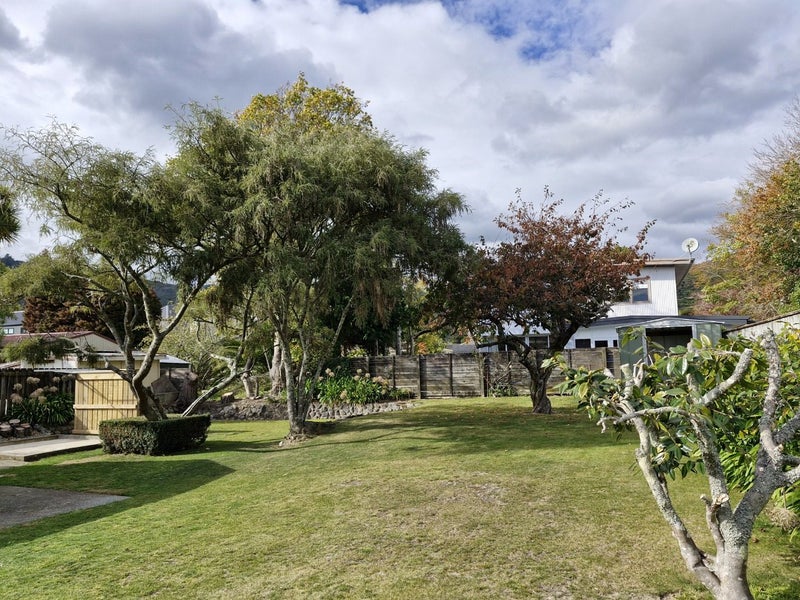 26 Hawthorn Crescent, Stokes Valley, Lower Hutt - Carousel 21