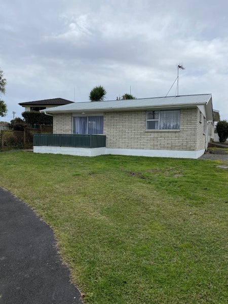 20 Kingsway Crescent, Forest Lake, Hamilton - Carousel 2