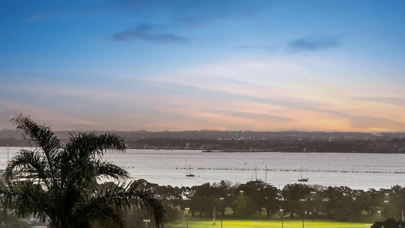 2A Hawaiki Street, Orakei, Auckland - Carousel 2