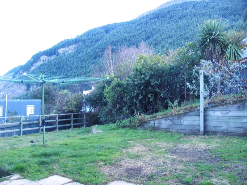 17 Watts Road, Fernhill, Queenstown - Carousel 18