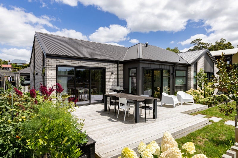 1B Fairburn Place, Leamington, Cambridge - Carousel 1