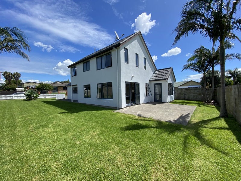 29 Opawa Crescent, Favona, Auckland - Carousel 2