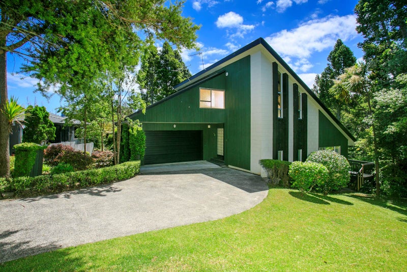 31 Heaton Grove, Chatswood, Auckland - Carousel 1