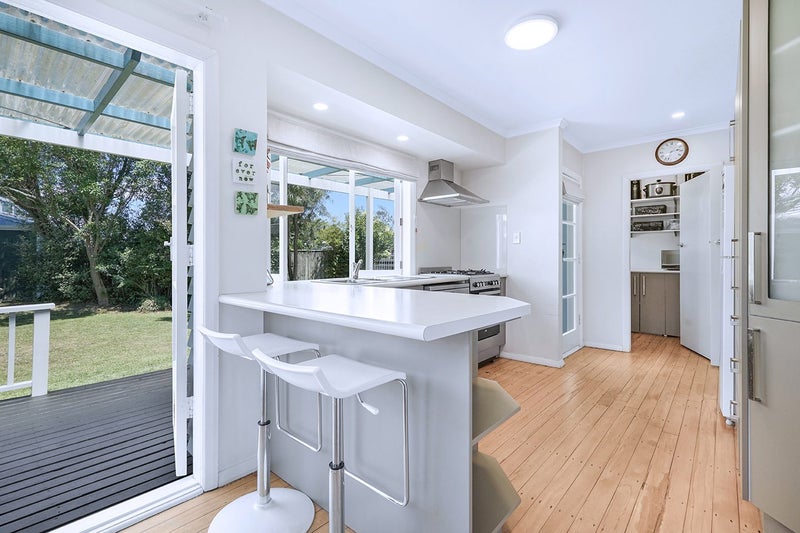 48 Pulham Crescent, Queenwood, Hamilton - Carousel 2