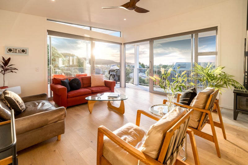 6 Pine Ridge Terrace, Waikanae Beach, Waikanae - Carousel 2
