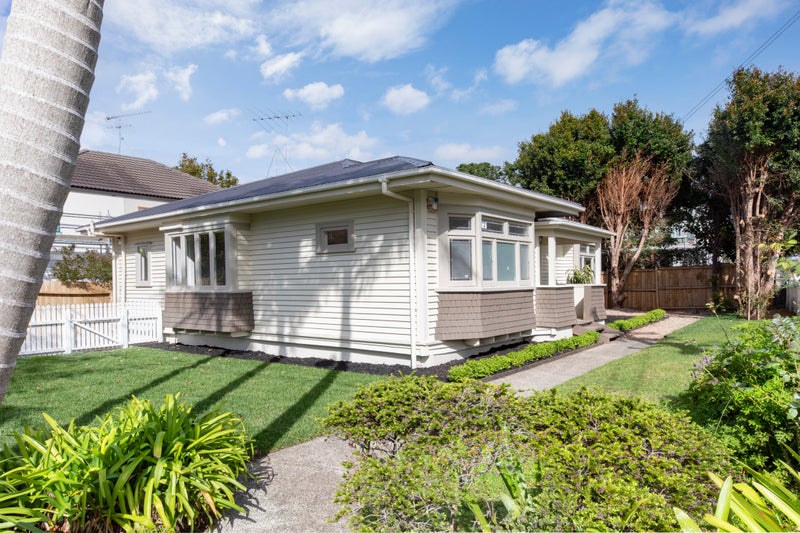 1A Vagus Place, Royal Oak, Auckland - Carousel 23