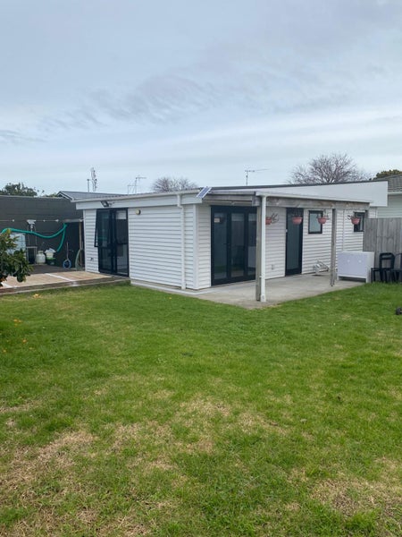 10 Harania Avenue, Favona, Auckland - Carousel 1