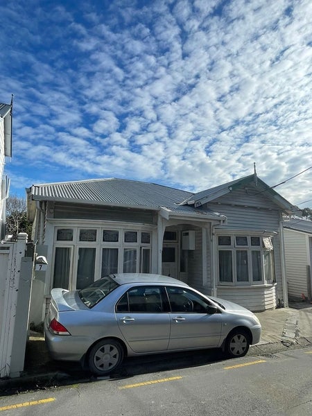 7 Moir Street, Mount Victoria, Wellington - Carousel 2