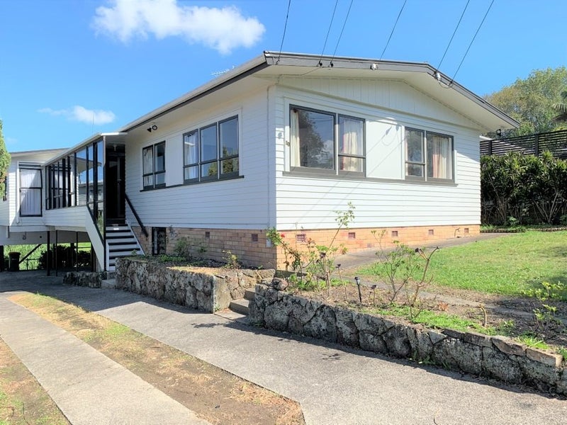 31 Laburnum Road, New Windsor, Auckland - Carousel 2