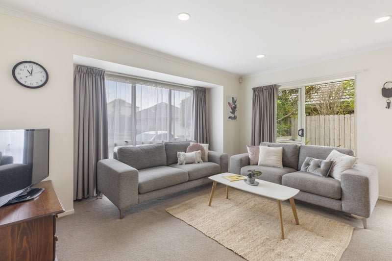 2/28 Taylor Street, Blockhouse Bay, Auckland - Carousel 2