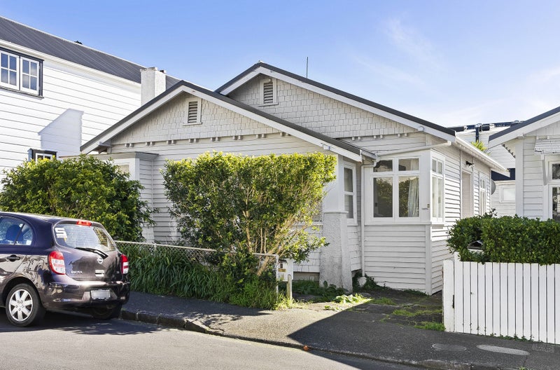 2 Russell Street, Freemans Bay, Auckland - Carousel 1