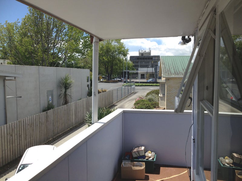 2/73 Anglesea Street, Hamilton Central, Hamilton - Carousel 1