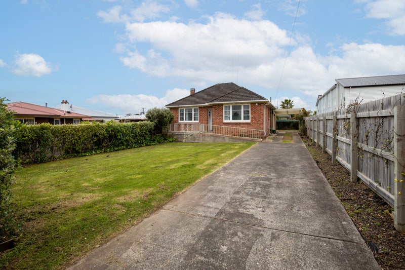 110 Astley Avenue, New Lynn, Auckland - Carousel 11