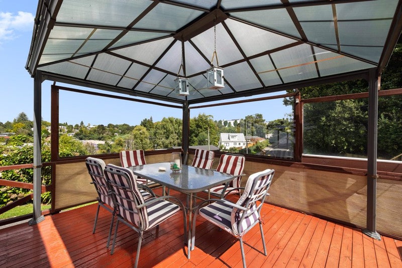 24 Courtney Road, Gate Pa, Tauranga - Carousel 2