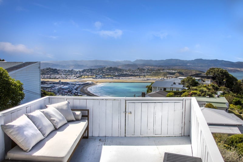 25A Houghton Bay Road, Houghton Bay, Wellington - Carousel 1
