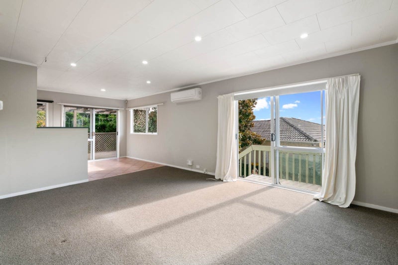 24 Meadowood Drive, Unsworth Heights, Auckland - Carousel 2