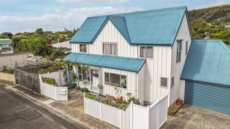 2 Helena Way, The Wood, Nelson - Carousel 1