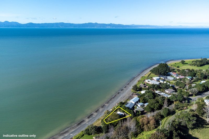 1820 East Coast Road, WHAKATIWAI, MIRANDA - Carousel 32