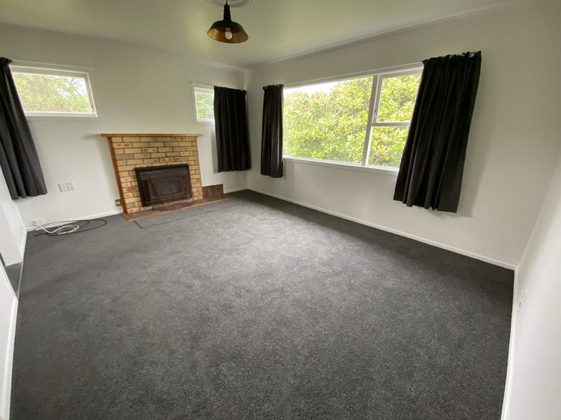 6 Kaikoura Street, Henderson, Auckland - Carousel 2