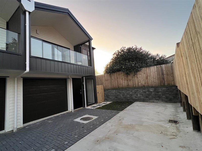 6F Hyde Street, Manurewa East, Auckland - Carousel 2