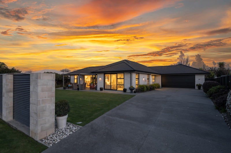 19 Windsor Close, Springlands, Blenheim - Carousel 2