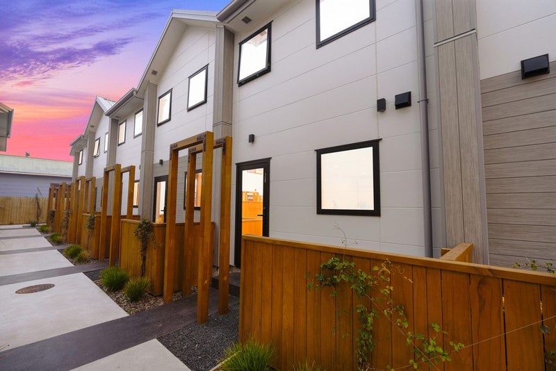 28/180 Marine Parade, New Brighton, Christchurch - Carousel 14