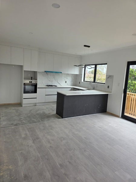 557 Massey Road, Mangere, Auckland - Carousel 2