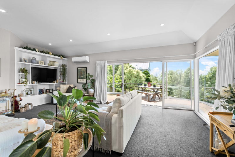 2/17C Cracroft Terrace, Cashmere, Christchurch - Carousel 23