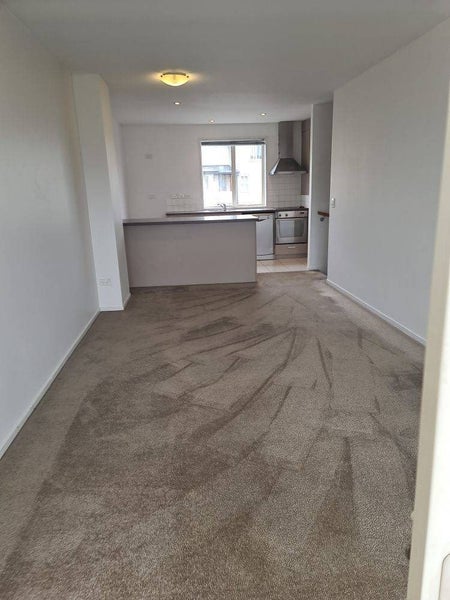 43 Kirikiri Lane, East Tamaki, Auckland - Carousel 1