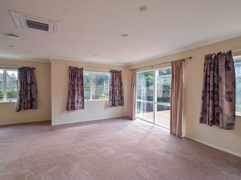 47 Makora Road, Massey, Auckland - Carousel 2
