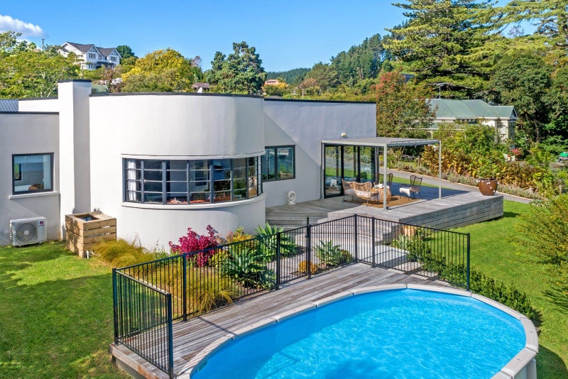 174 Ballance Street, Whataupoko, Gisborne - Carousel 1