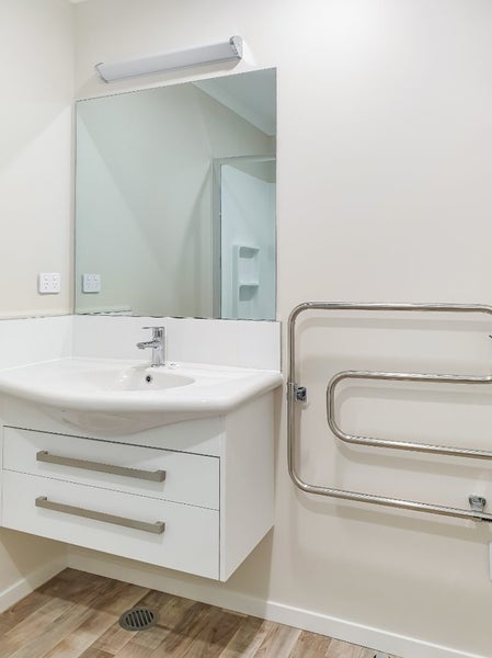 2/3 Palmerston Street, Hamilton Central, Hamilton - Carousel 19