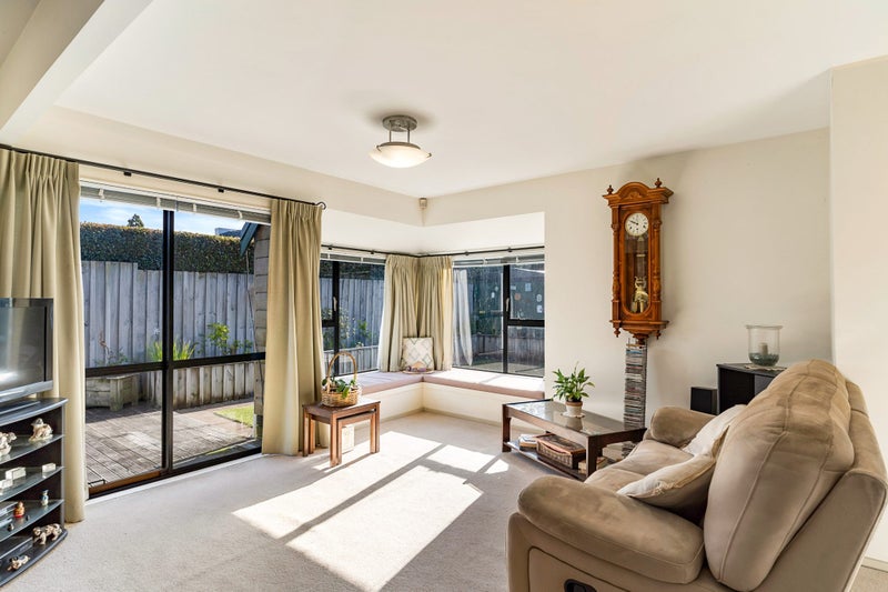 1/86 St Johns Road, Meadowbank, Auckland - Carousel 2