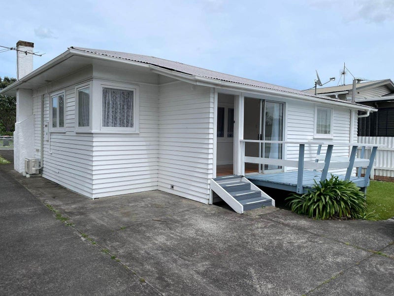 44 Ivanhoe Road, Grey Lynn, Auckland - Carousel 2