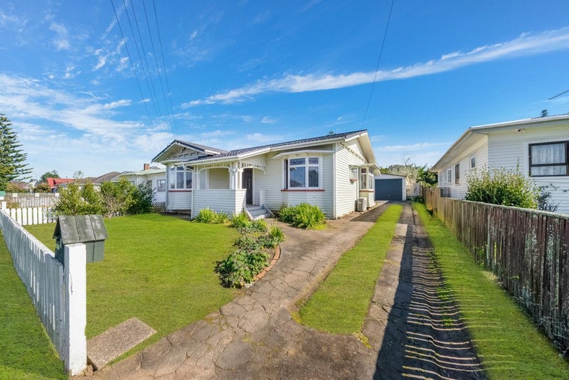 11 Jellicoe Street, Otahuhu, Auckland - Carousel 1