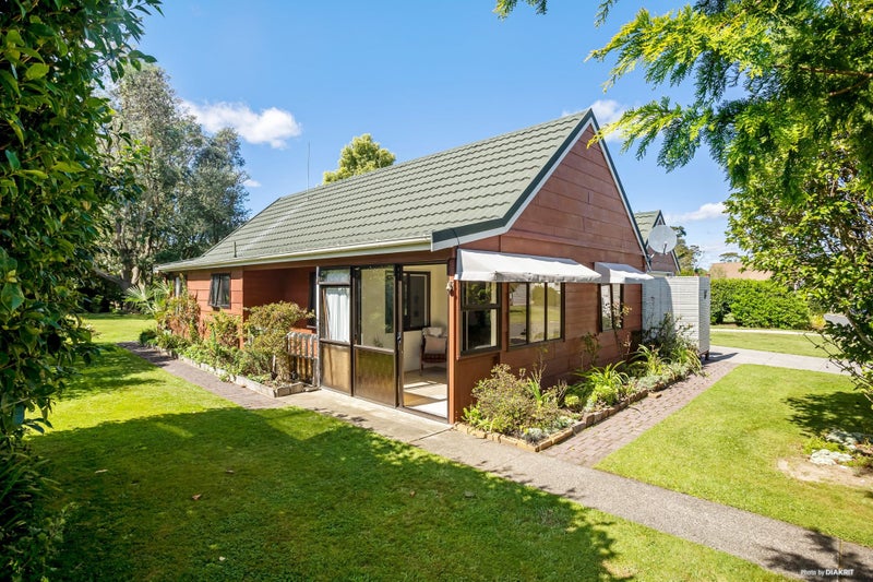 15 Kingfisher Way, Te Kowhai, Hamilton - Carousel 1