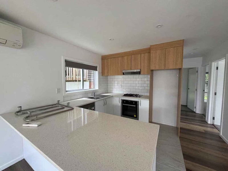 216 Albany Highway, Schnapper Rock, Auckland - Carousel 2