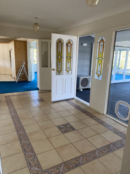 30 Mossburn Grove, Kelson, Lower Hutt - Carousel 2