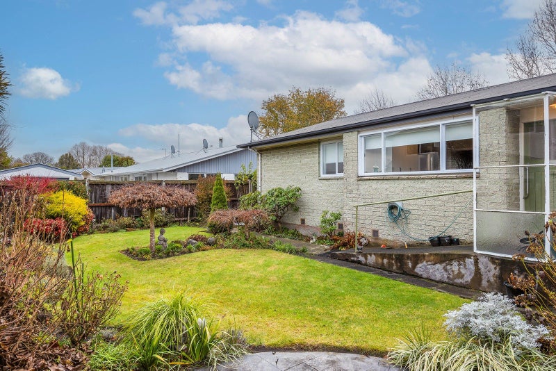 1/5 Chislehurst Place, Bryndwr, Christchurch - Carousel 1