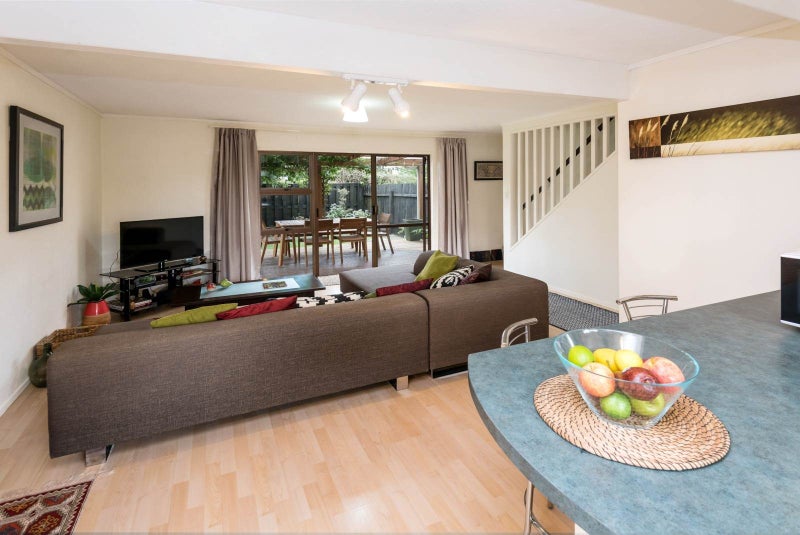 2/28 Bramley Drive, Farm Cove, Auckland - Carousel 10