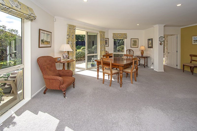 23 Highcrest Heights, Westmorland, Christchurch - Carousel 2