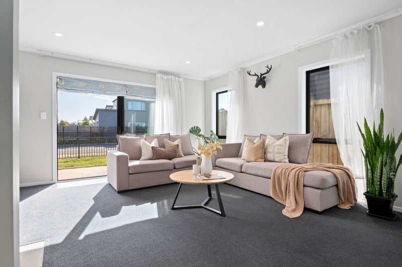 17 Anna Jean Crescent, Flagstaff, Hamilton - Carousel 2