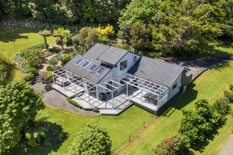 168 Carter Road, Oratia, Auckland - Carousel 2