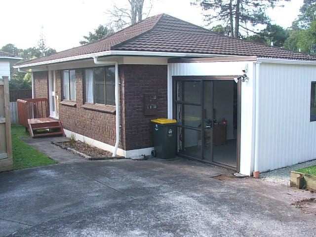 2/24 John Gill Road, Shelly Park, Auckland - Carousel 2