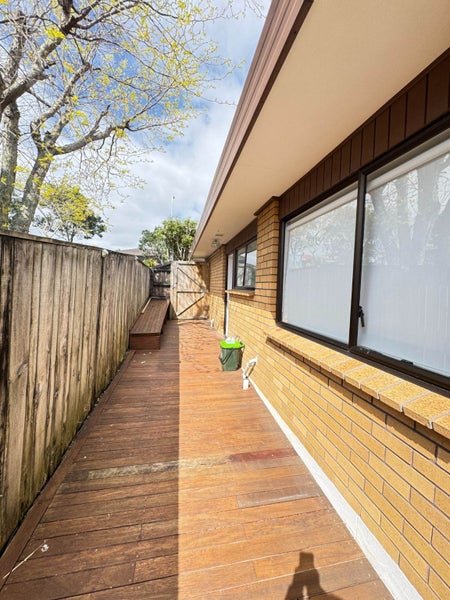 17 Orangewood Drive, Northpark, Auckland - Carousel 9