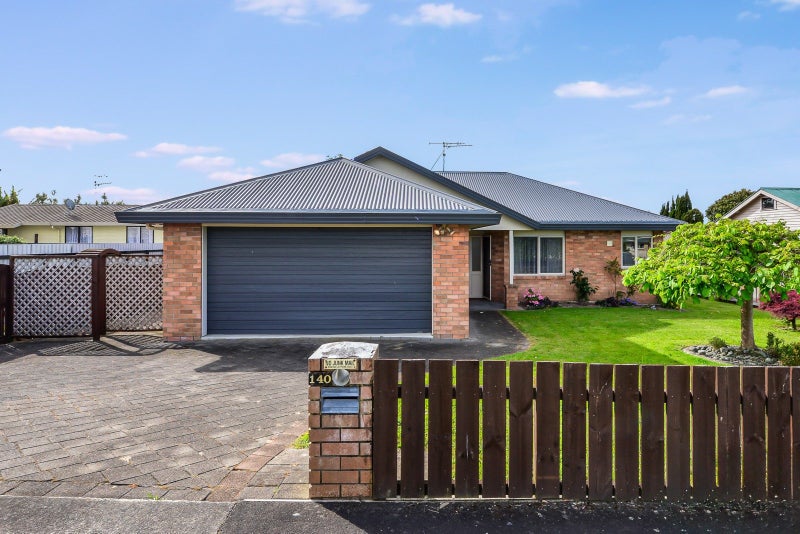 140 Grandview Road, Nawton, Hamilton - Carousel 1