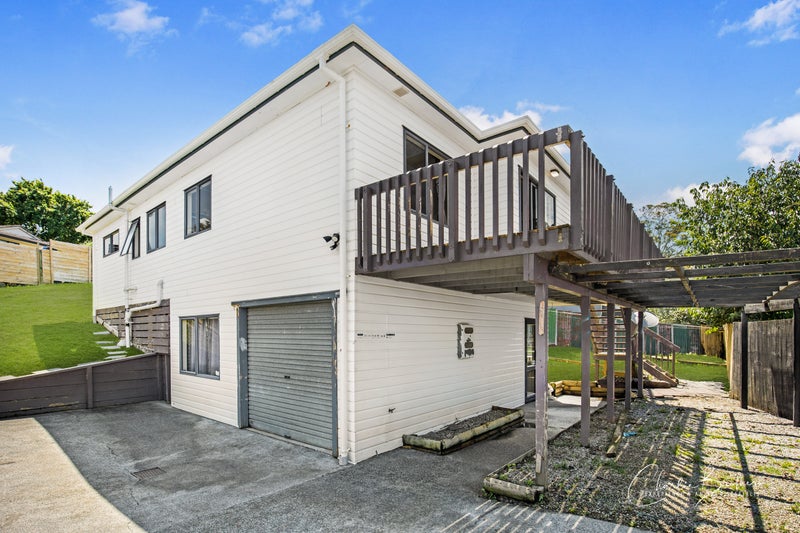 1/6 Eulogy Place, Randwick Park, Auckland - Carousel 1