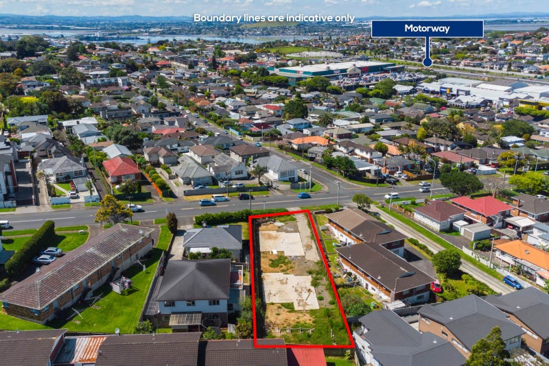 27 Hayr Road, Three Kings, Auckland - Carousel 2