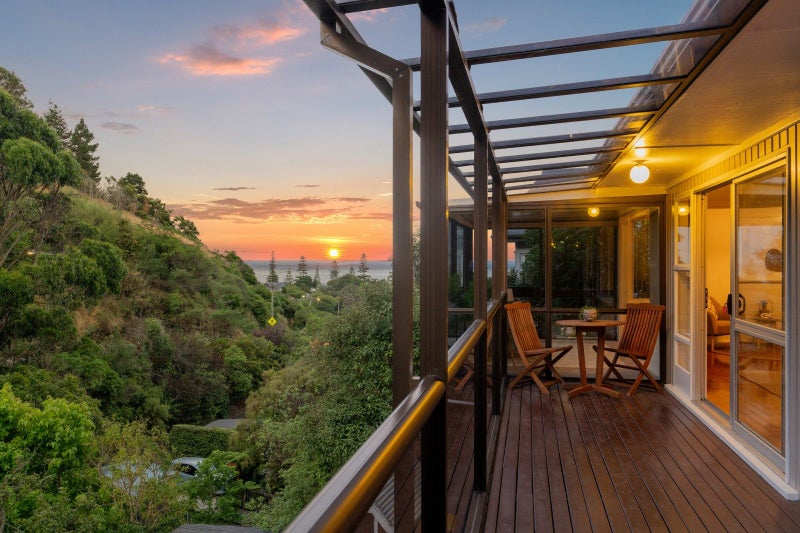 52 Richmond Hill Road, Richmond Hill, Christchurch - Carousel 1